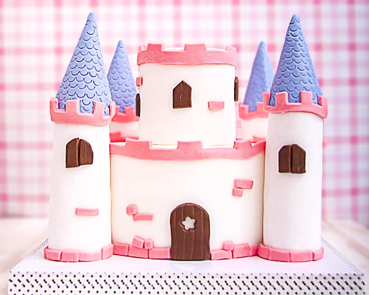 fondant castle cake