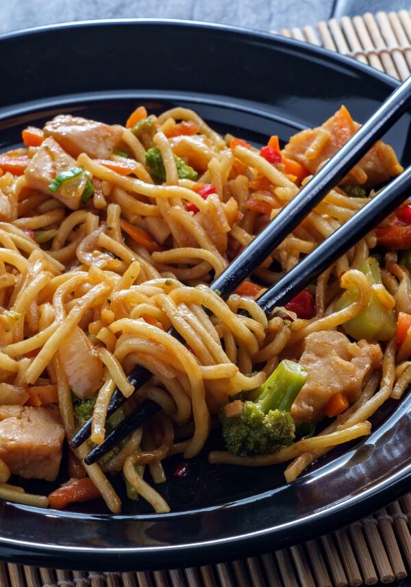 fideos chinos con pollo chow mein receta