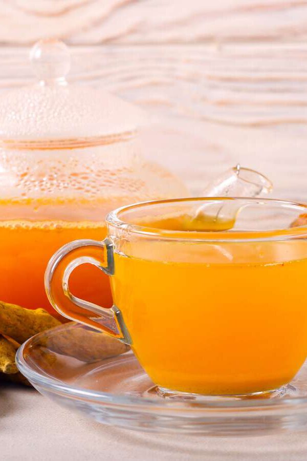 te de curcuma receta Infusión de cúrcuma y jengibre con miel y limón té de cúrcuma