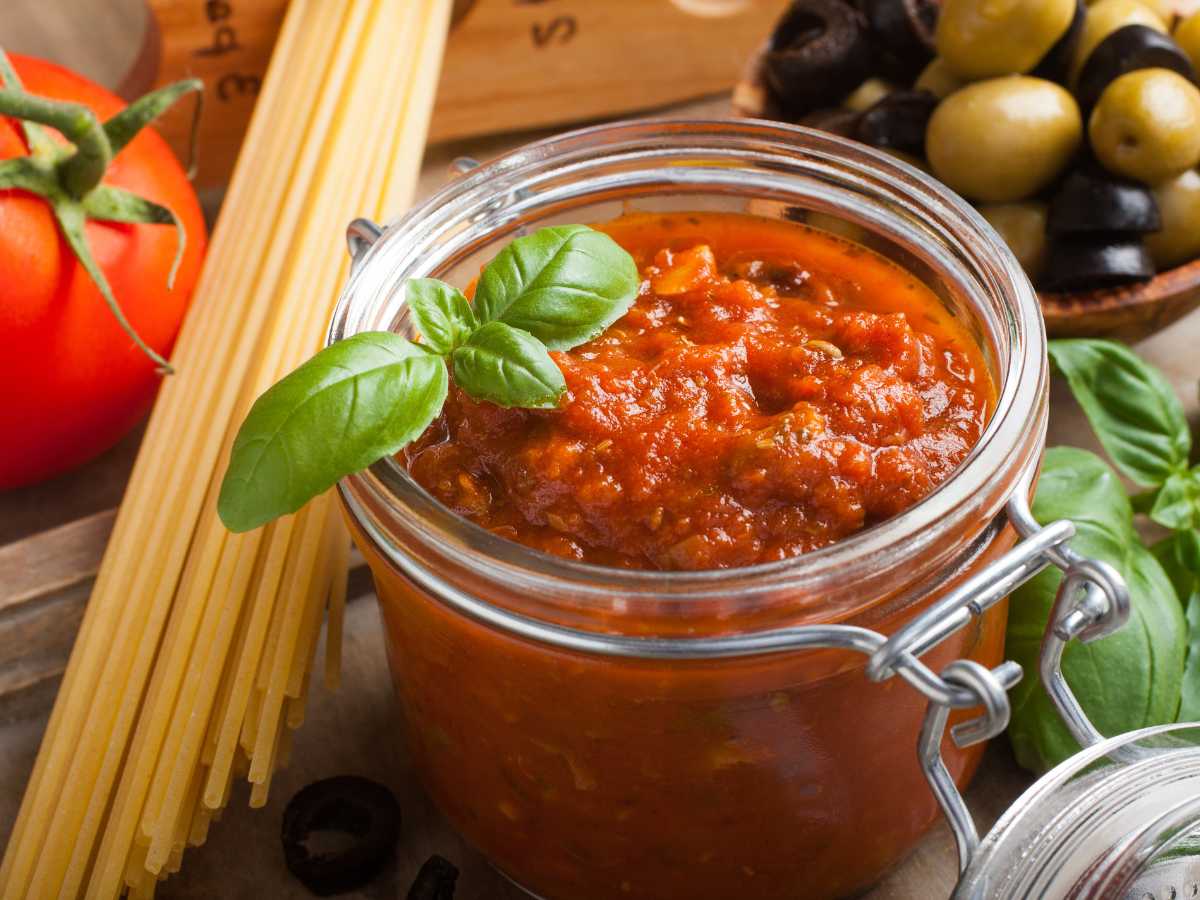 salsa marinara con tomate para pasta