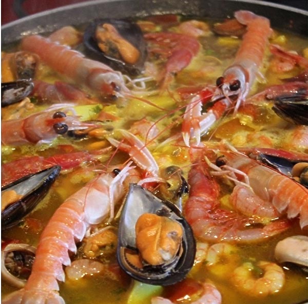 como cocinar paella de marisco