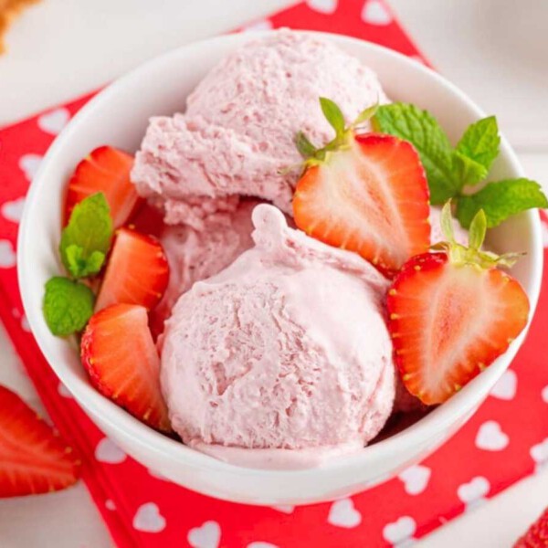 helado de fresa casero