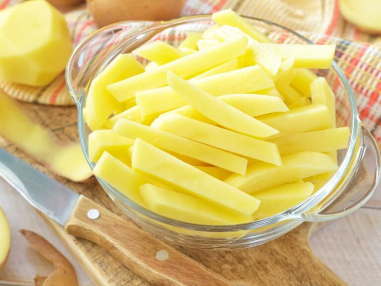 Patatas fritas en freidora de aire perfectas - PequeRecetas