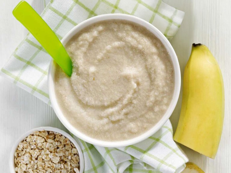 Papilla de avena y plátano para bebés - PequeRecetas
