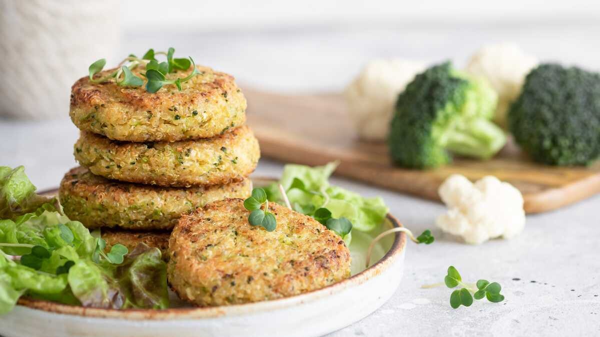 hamburguesa de verduras con brocoli, coliflor y chia