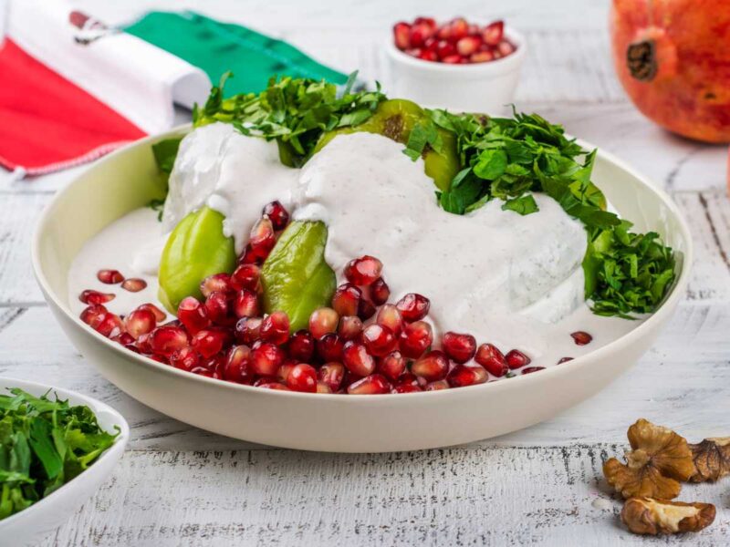 chiles en nogada mexicanos