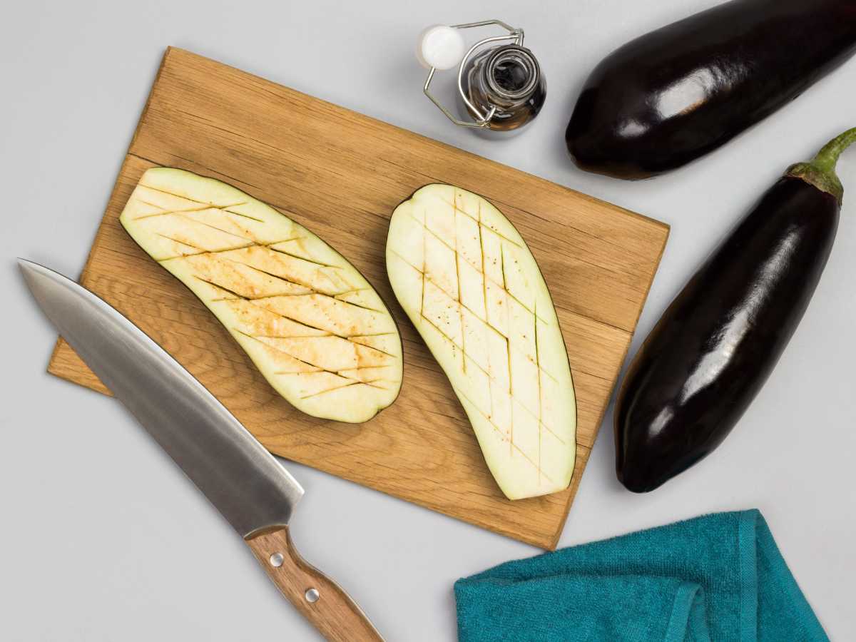 como asar berenjenas al microondas Berenjenas rellenas de verduras, al horno o en freidora de aire