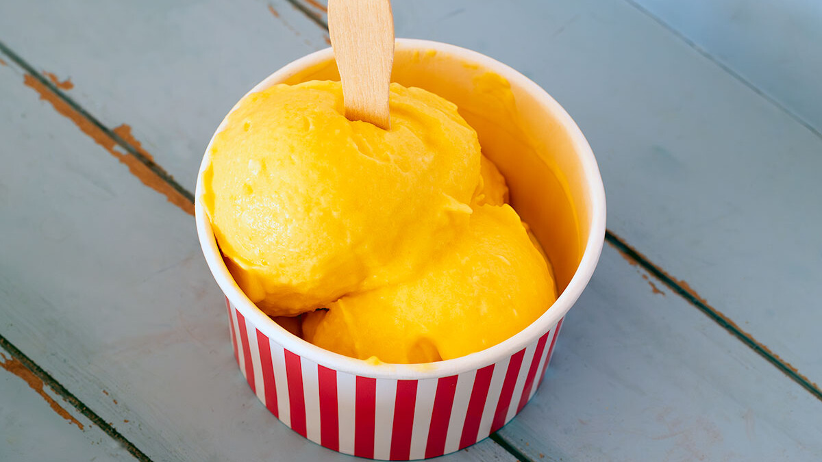 Helado de mango casero y fácil