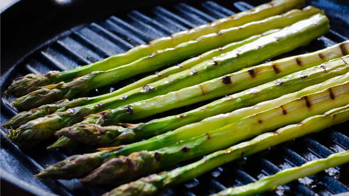 espárragos a la plancha receta fácil