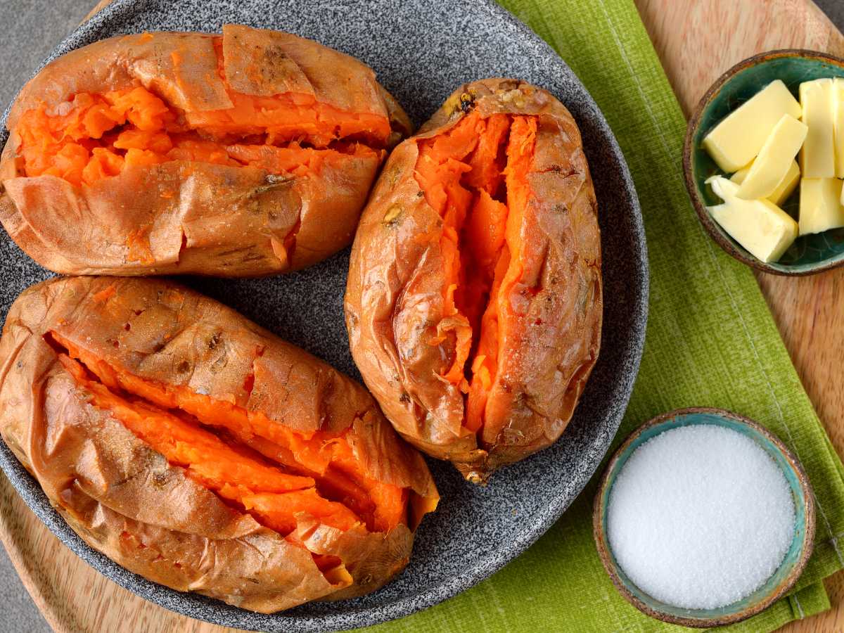 boniato entero asado en freidora de aire - Boniato en freidora de aire (tiempo y temperatura para asarlos enteros)