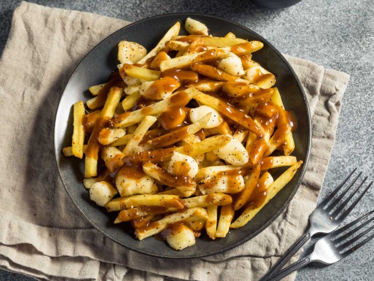 patatas fritas poutine Canada