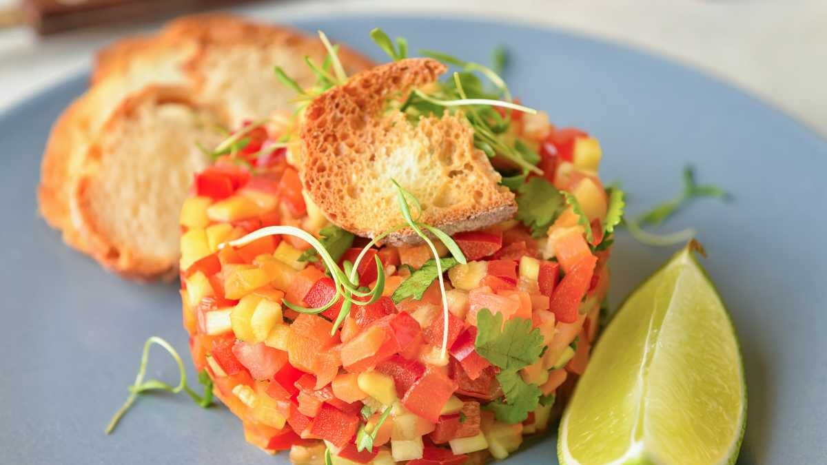 tartar vegetal de tomate