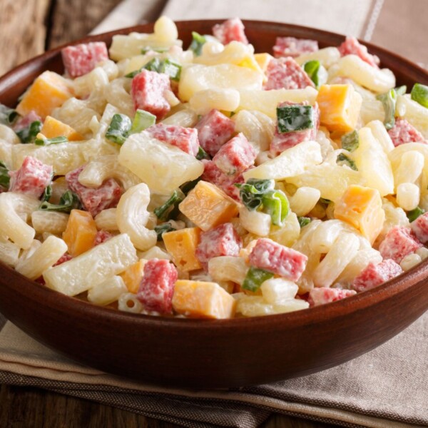 ensalada de pasta con piña