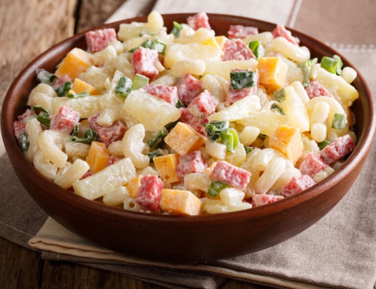 ensalada de pasta con piña