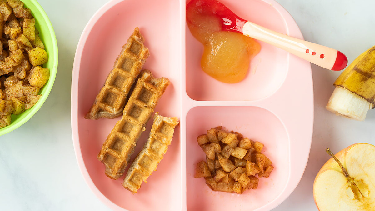 Gofres de manzana sin azúcar para bebés y niños