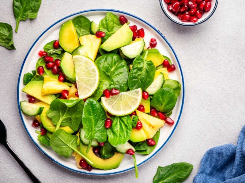 ensalada de aguacate con granada