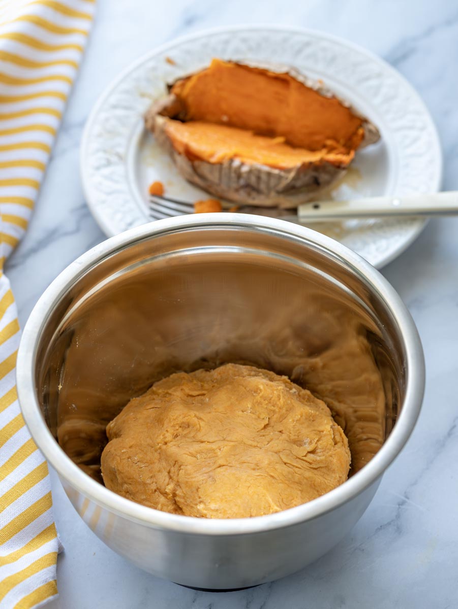 masa pizza boniato Pizza de boniato en freidora de aire o al horno, fácil y saludable