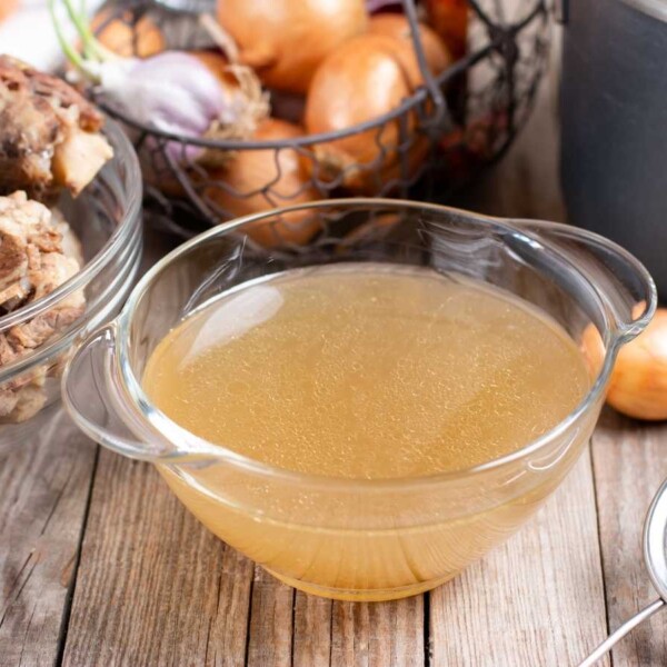 Caldo de huesos casero