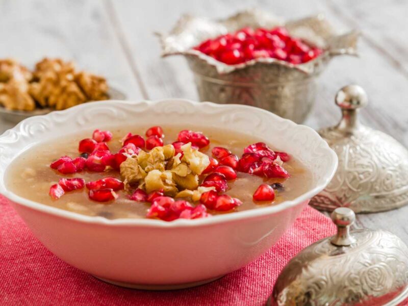 aşure o pudin de Noé con granada