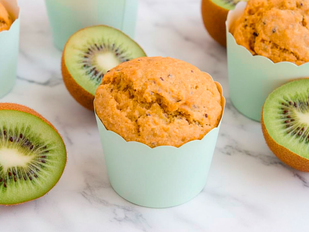 Magdalenas de kiwi (al horno o en freidora de aire)