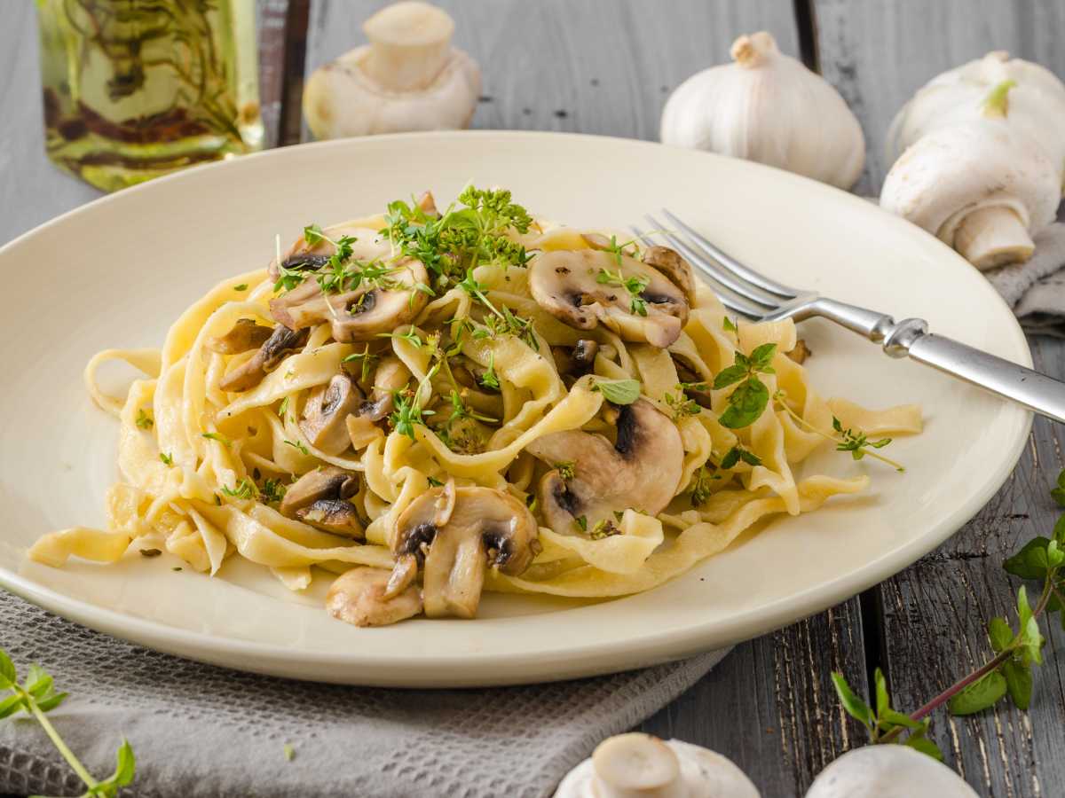 Receta de pasta con champiñones fácil