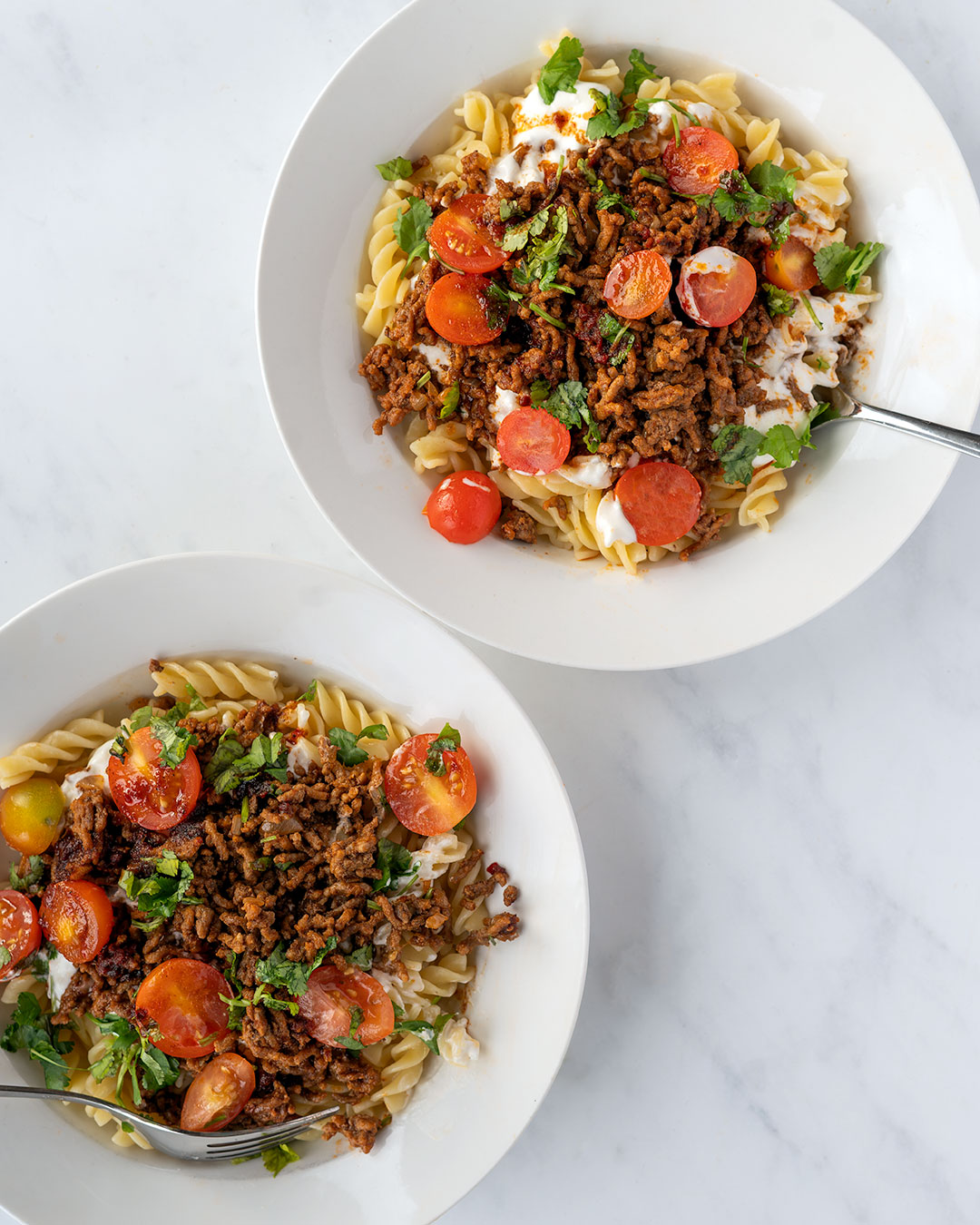 Pasta turca con salsa de yogur