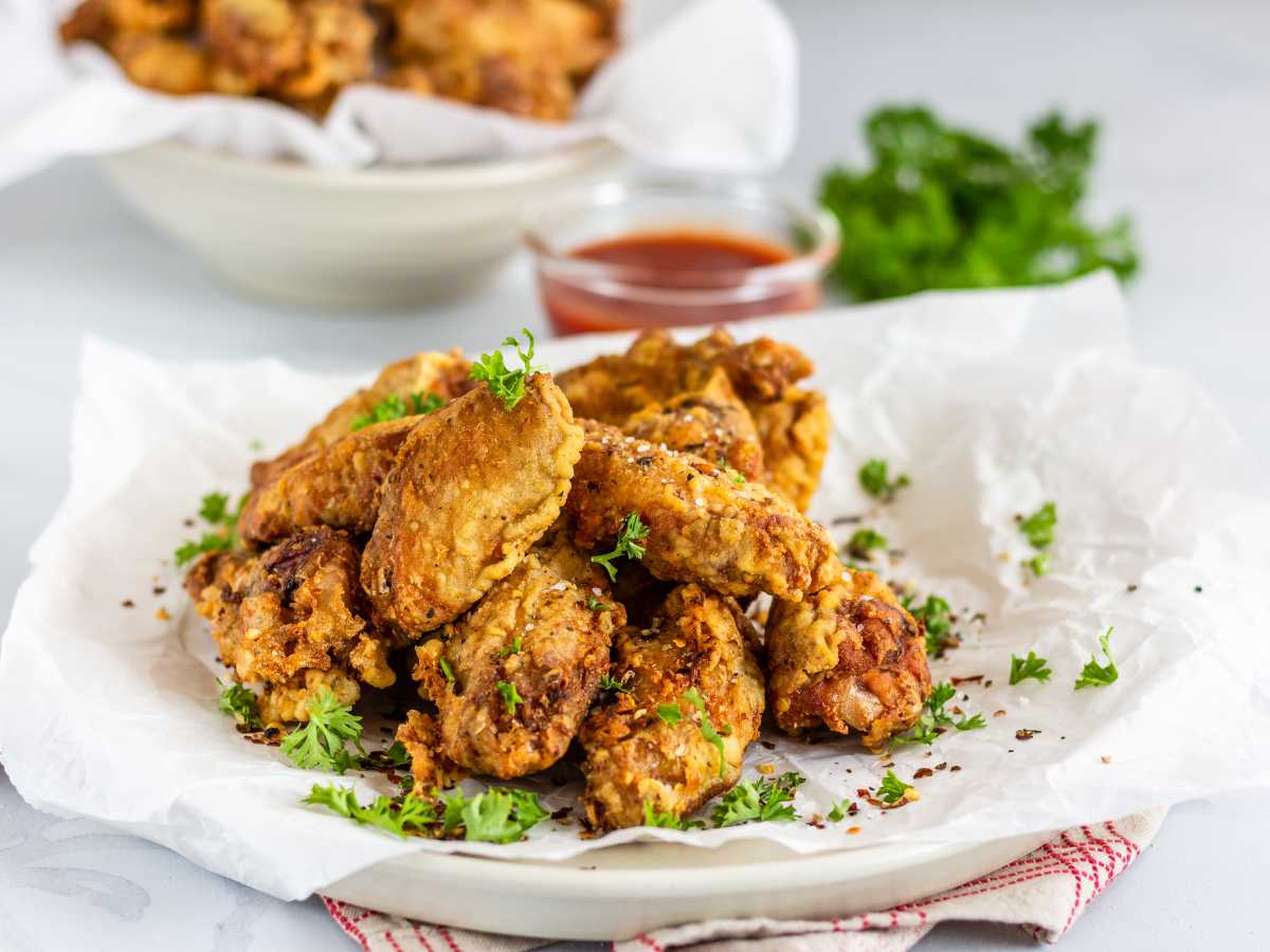 Alitas de pollo fritas