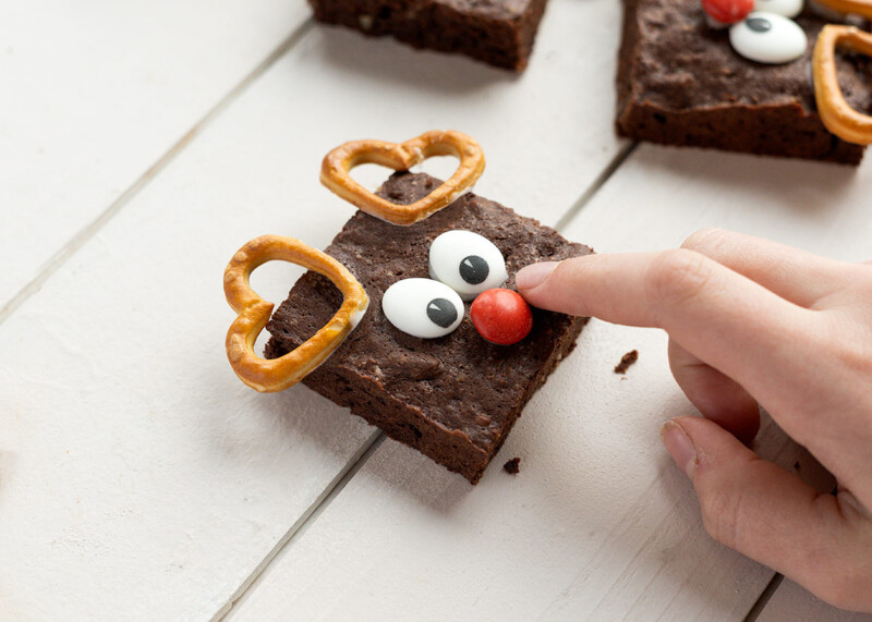 Brownies navideños en forma de reno Rudolph