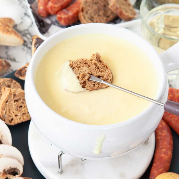 Cómo hacer fondue de queso en casa