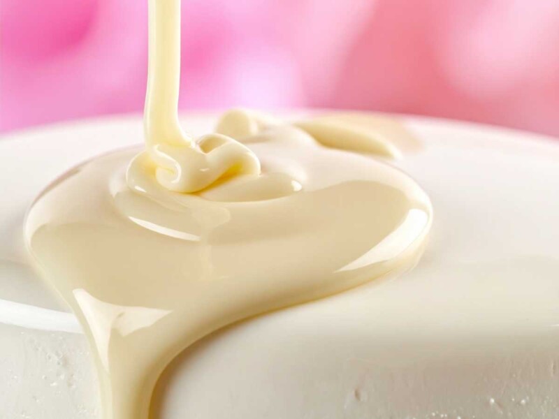 ganache chocolate blanco Cómo fundir chocolate en microondas, al baño María, horno, y airfryer Cómo se hace la ganache de chocolate blanco