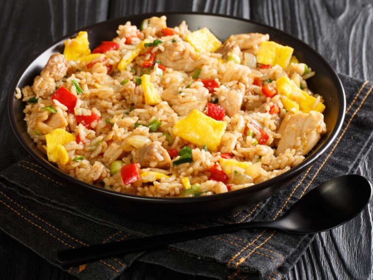 Cómo hacer arroz chaufa peruano