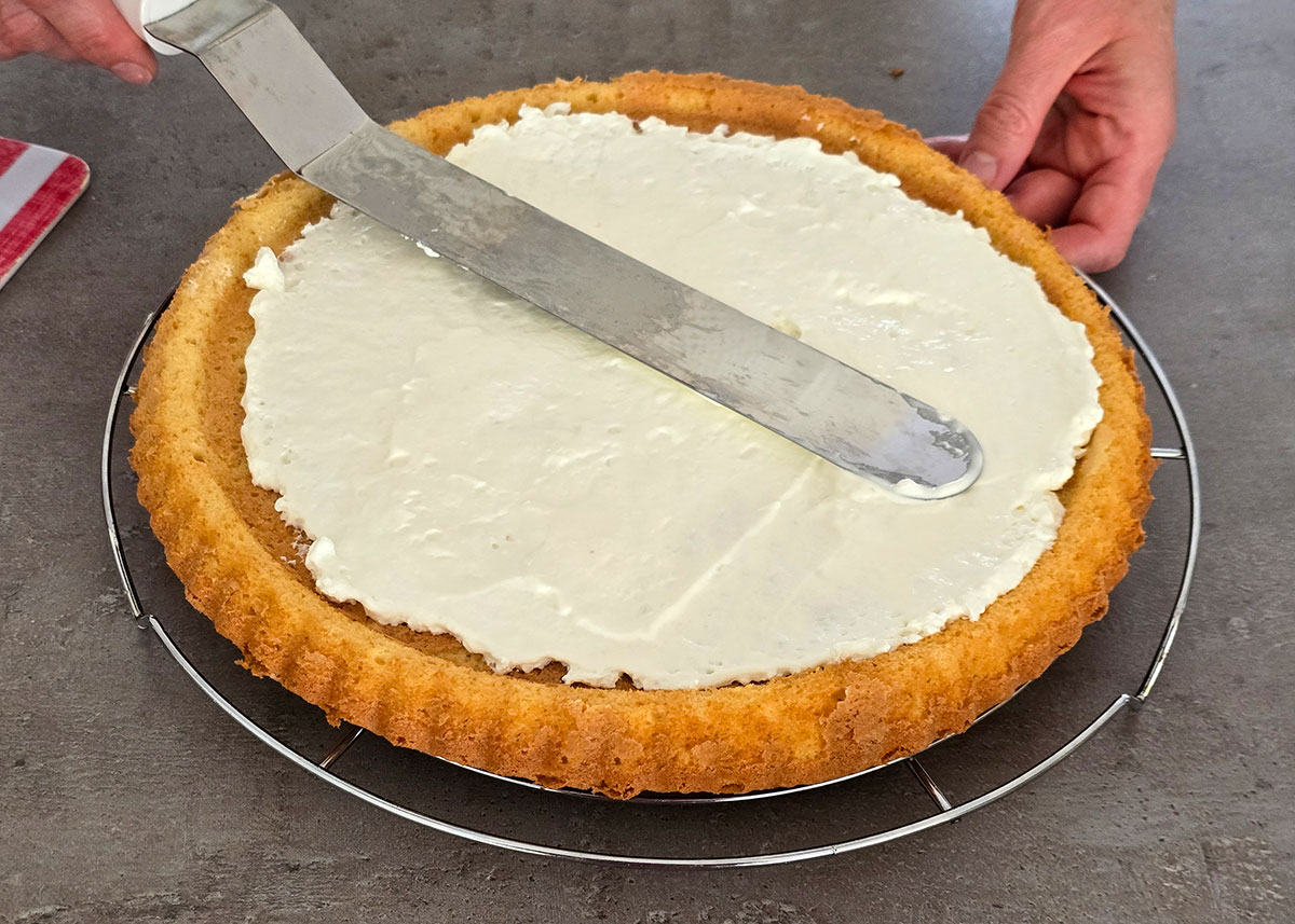 bizcocho fresas crema queso mascarpone Bizcocho de fresas y queso mascarpone