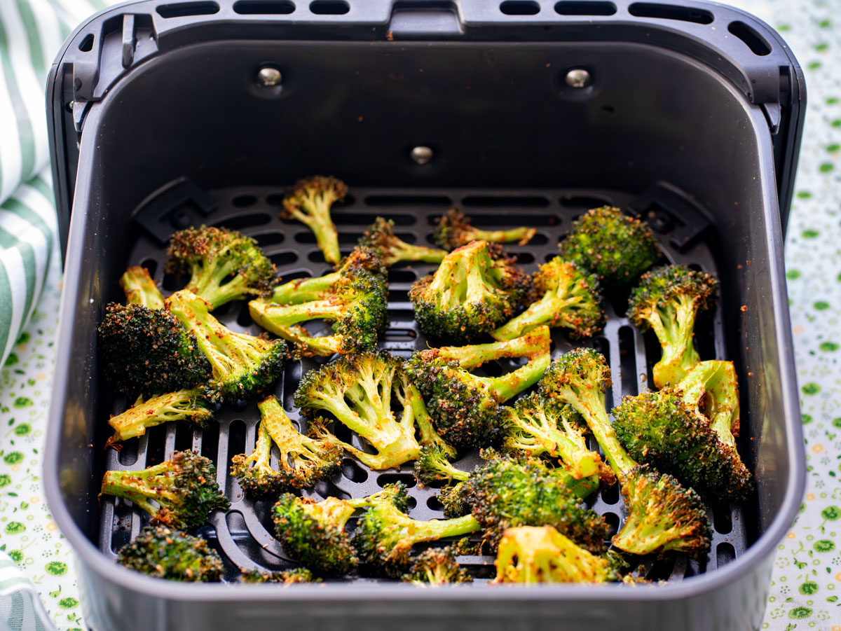 brocoli salteado en freidora de aire La receta viral de brócoli en freidora de aire que está haciendo que todo el mundo repita