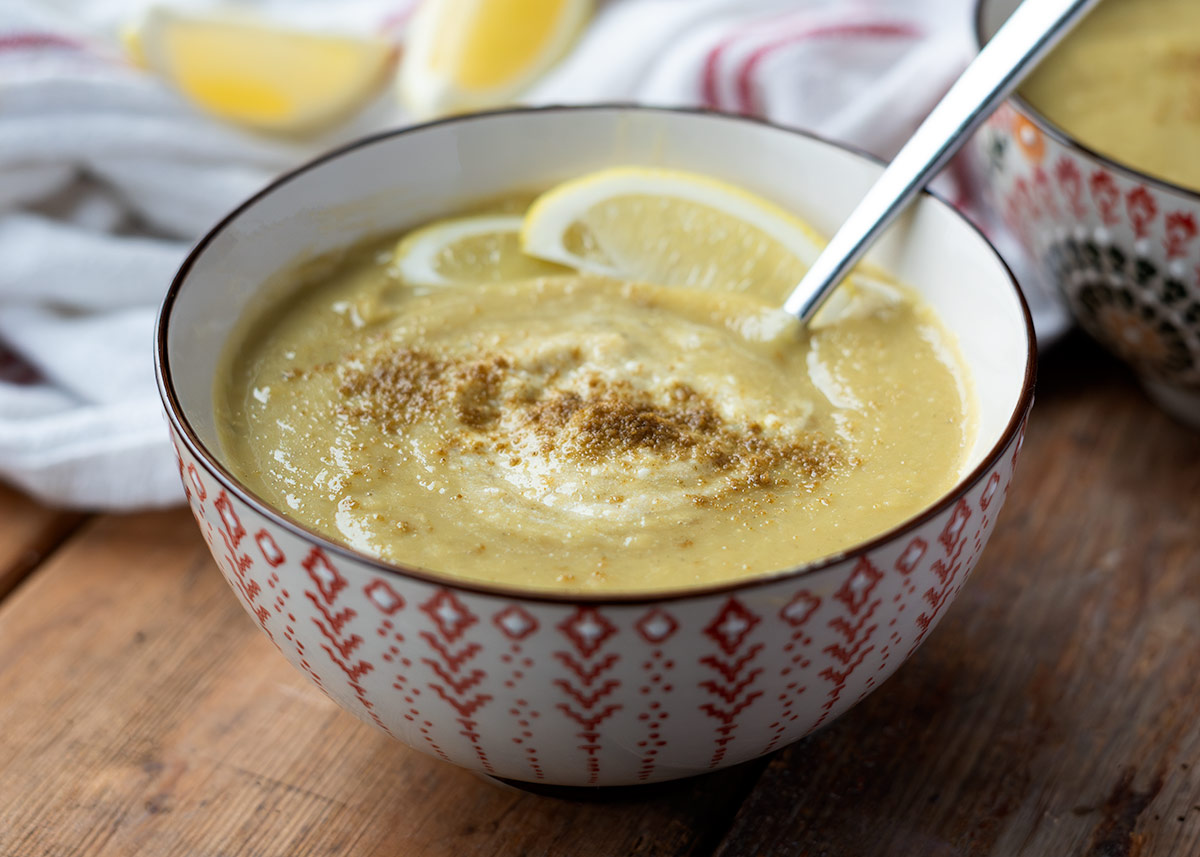 Sopa de lentejas rojas árabe