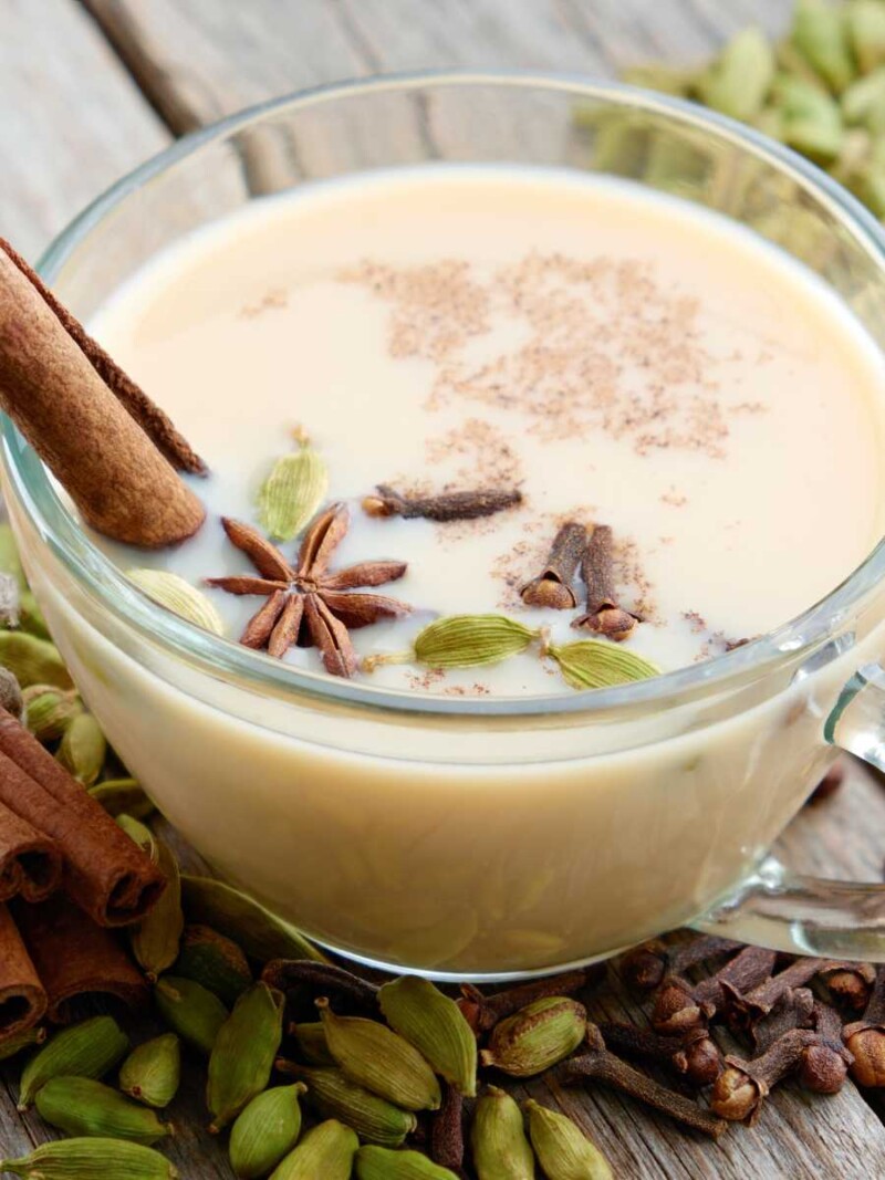 te masala Chai Latte, cómo hacer té chai hindú con especias Cómo se hace el té chai latte hindú
