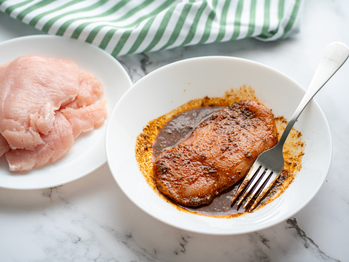 filetes de pavo adobados Pechuga de pavo en freidora de aire, la receta para que quede jugosa