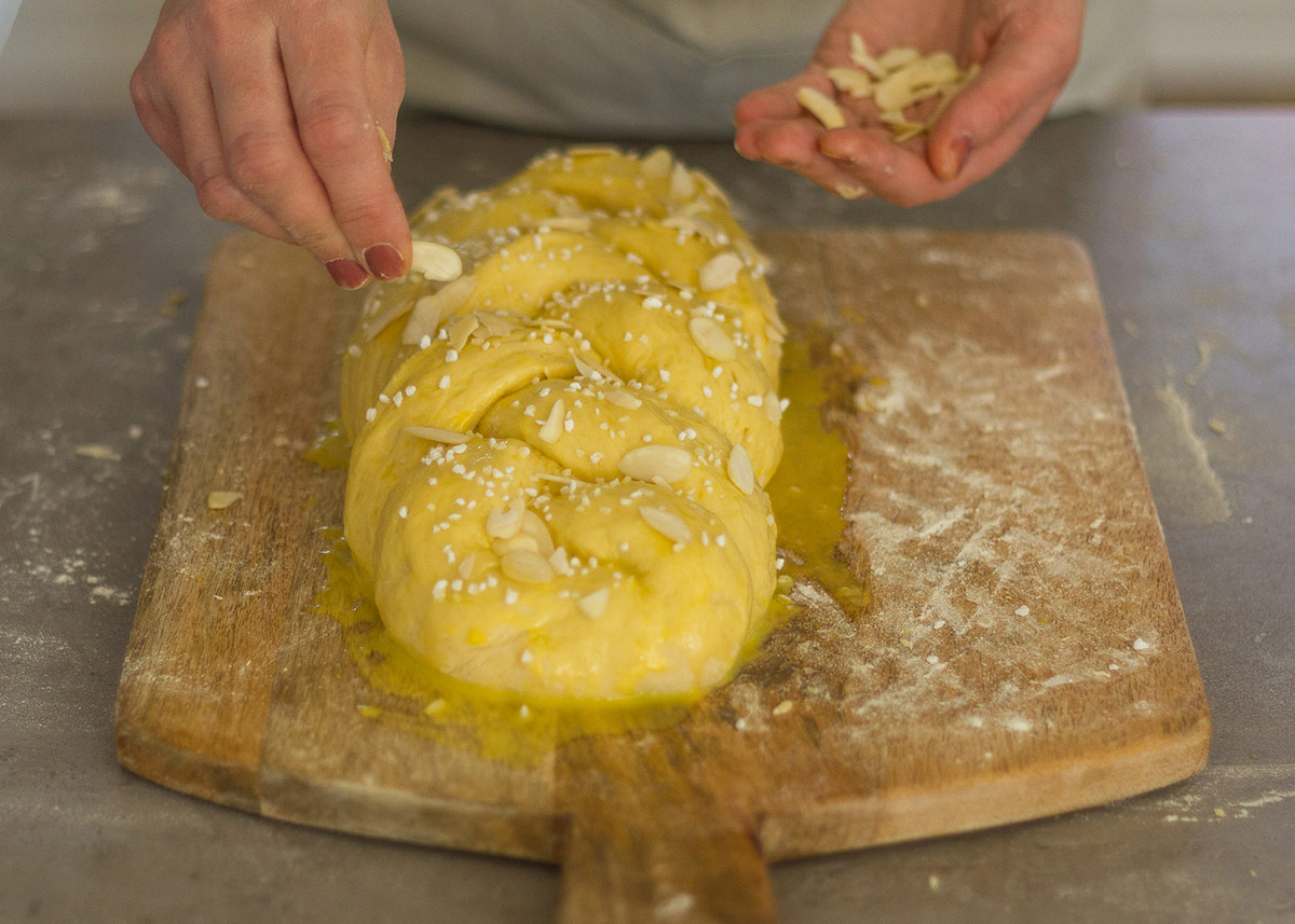 pan trenzado almendras azucar perlado 0651 Hefezopf: Receta de trenza de pan dulce alemana (¡Súper esponjosa!) pan trenzado almendras azucar perlado 0651 Hefezopf: Receta de trenza de pan dulce alemana (¡Súper esponjosa!)