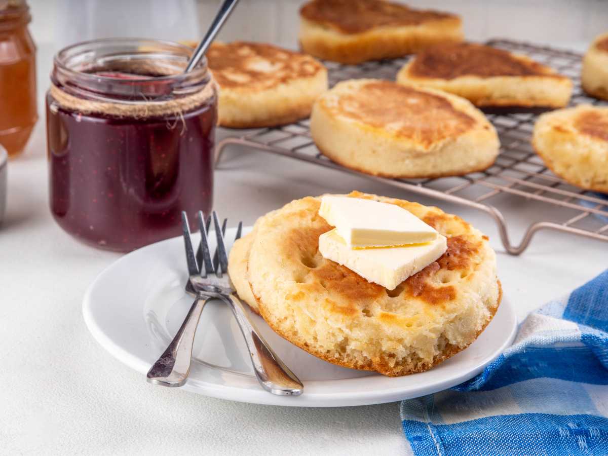 receta crumpet britanico Crumpets: el desayuno británico que no se parece a ningún otro