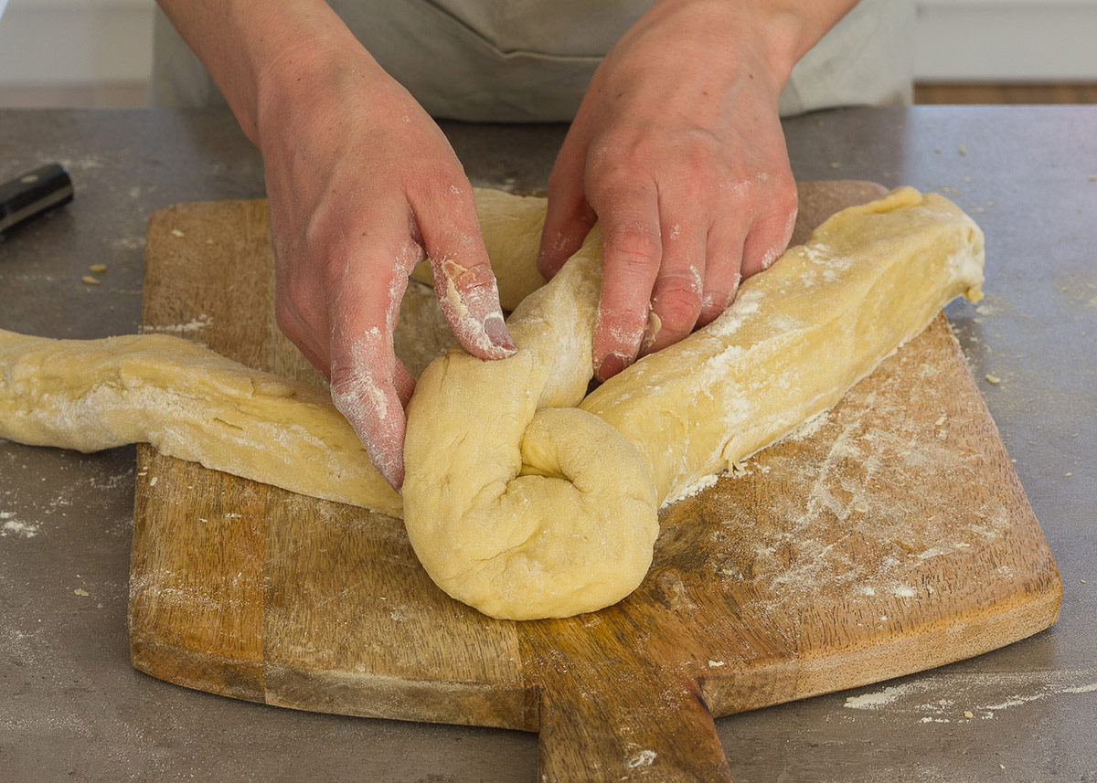trenza pan alemana hefezopf 0589 Hefezopf: Receta de trenza de pan dulce alemana (¡Súper esponjosa!) trenza pan alemana hefezopf 0589 Hefezopf: Receta de trenza de pan dulce alemana (¡Súper esponjosa!)