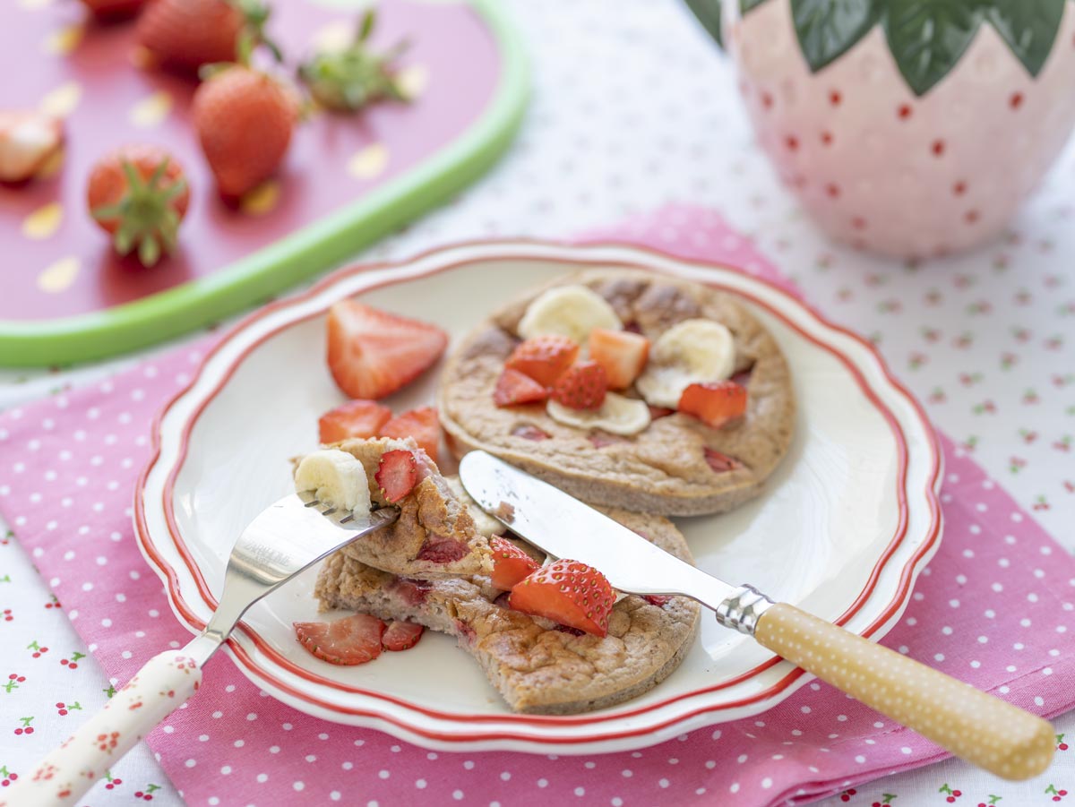 tortitas de avena airfryer receta facil - Tortitas de avena y fresas en freidora de aire, fáciles y sanas