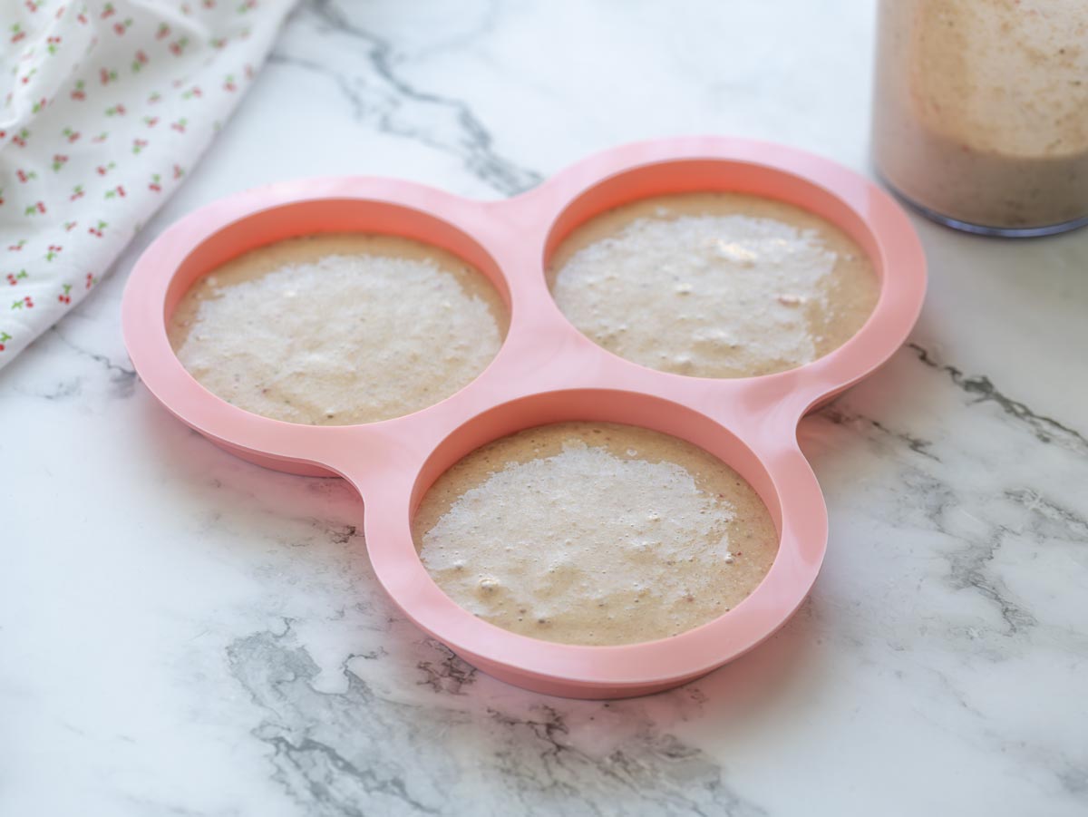 tortitas en moldes de silicona - Tortitas de avena y fresas en freidora de aire, fáciles y sanas